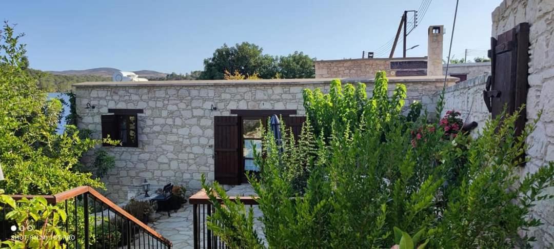 Polis Aliki'S House 1+ 2旅馆 外观 照片